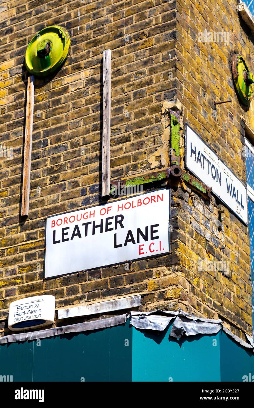 Straßenschild für Leather Lane, London, Großbritannien Stockfoto
