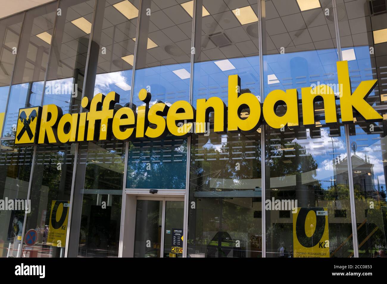 Website der Raiffeisenbank-Filiale in Prag, Tschechische Republik Stockfoto