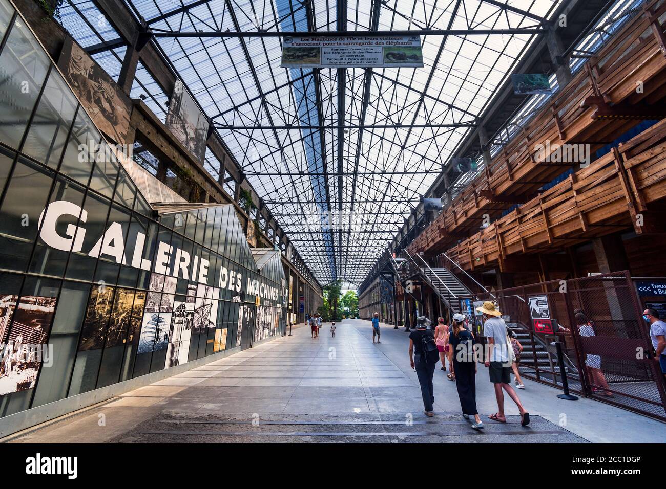 Interieur der Galerie des Machines auf der Ile de Nantes - Nantes, Loire-Atlantique, Frankreich. Stockfoto