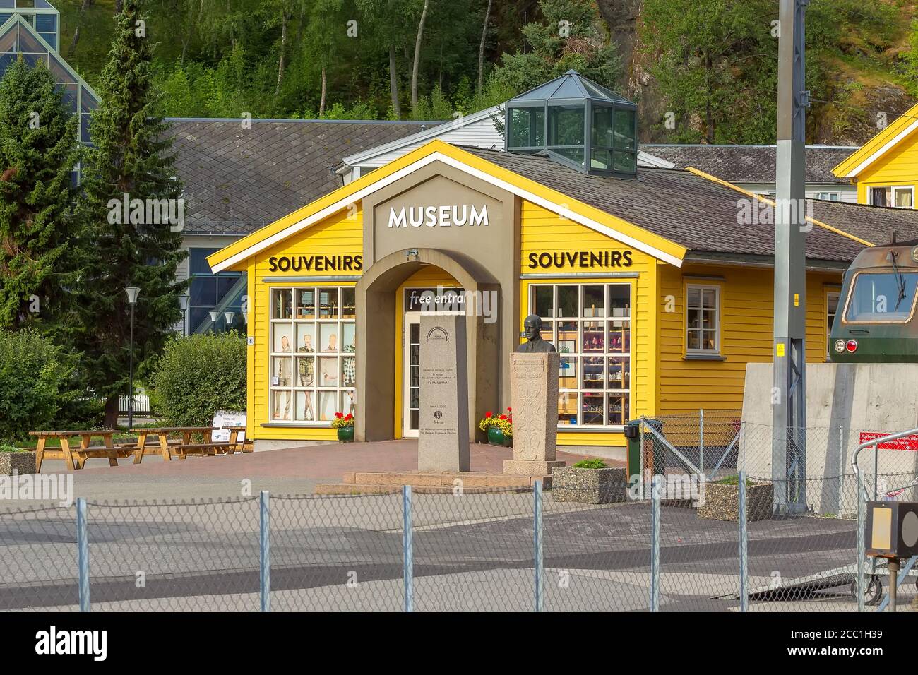 Flam, Norwegen - 31. Juli 2018: Eisenbahnmuseum. Am Bahnhof von Flamsbana Eisenbahnlinie zwischen Myrdal und Flam, Skandinavien Stockfoto