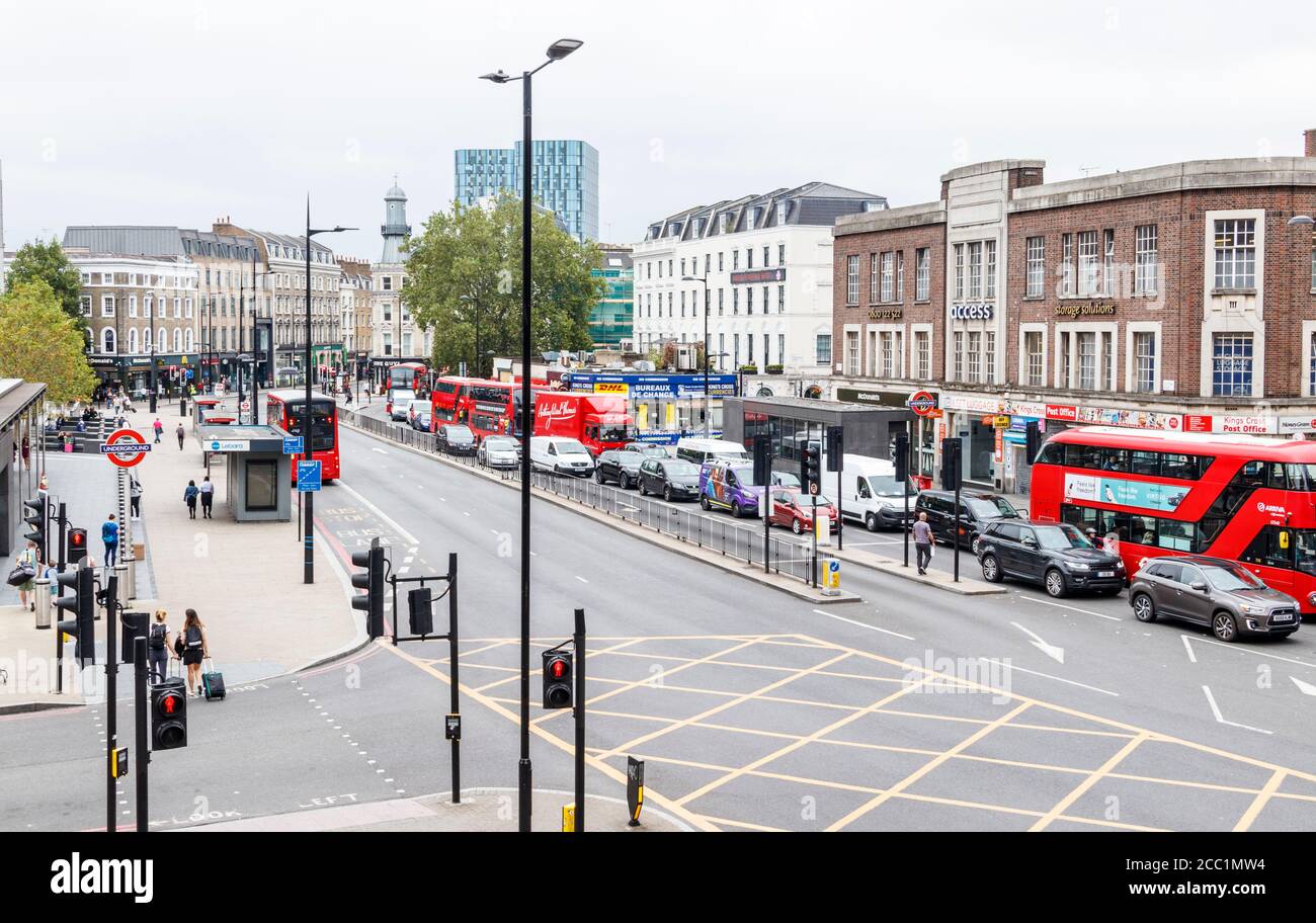 Euston Road bei King's Cross mit Blick nach Osten, London, Großbritannien Stockfoto