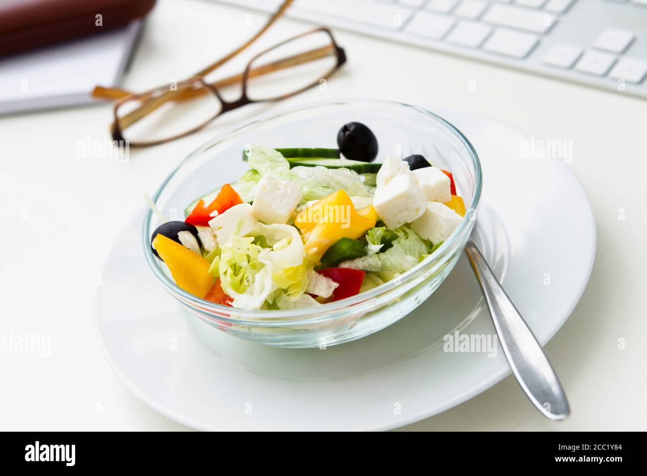 Deutschland, Business Lunch in Schale, Nahaufnahme Stockfoto