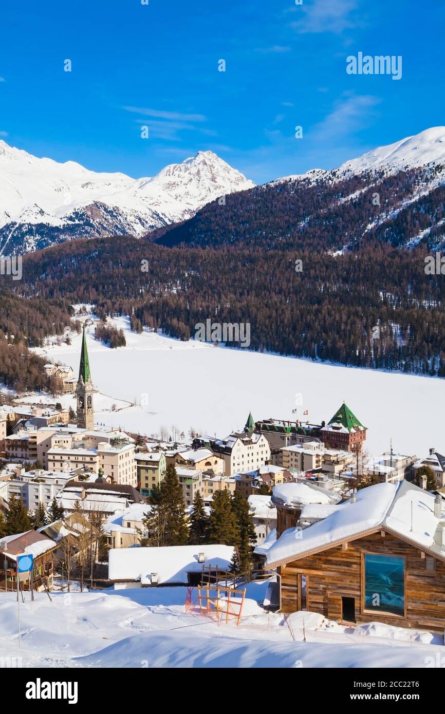 Schweiz, Blick auf Häuser in St. Moritz Stockfoto