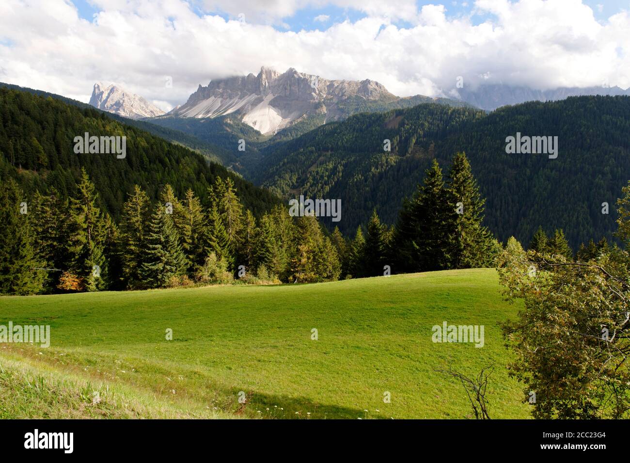 Italien, Südtirol, Südtirol, von Palmschloss bei Brixen bis zum Peitlerkofel und Sass Rigais, Naturpark Puez-Geisler, Dolomiten Stockfoto