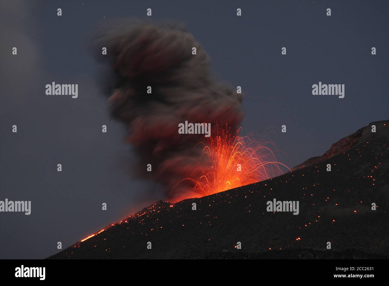 Indonesien, Anak Krakatau, Vulkanausbruch Stockfoto