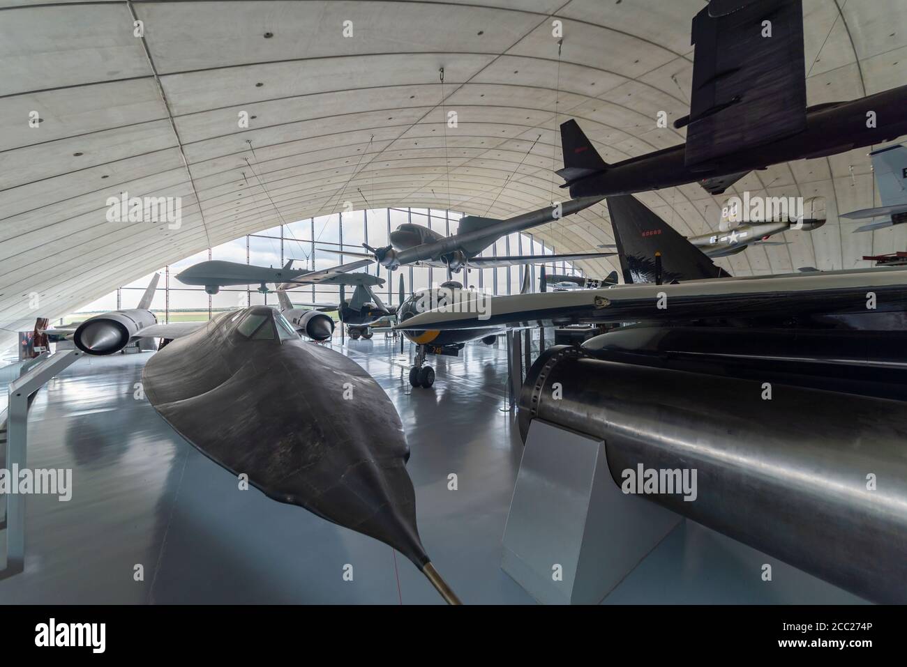 Im Inneren des American Air Museum, Imperial war Museum, Duxford, Cambridgeshire, Großbritannien. Lockheed SR-71 Blackbird Stockfoto