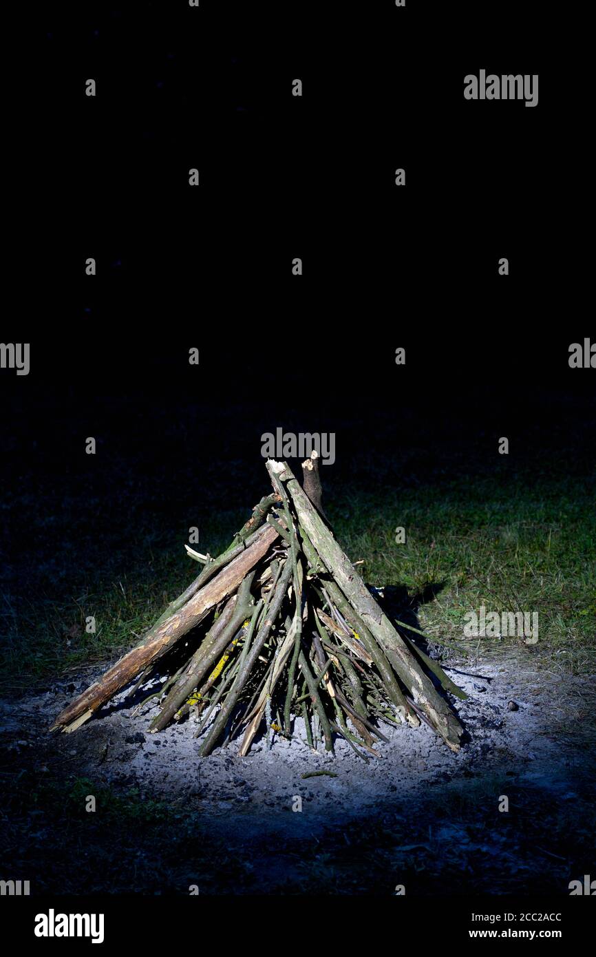 Deutschland, Stacked Holz für Lagerfeuer Stockfoto