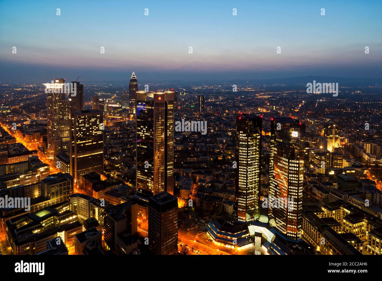 Deutschland, Franfurt, Blick auf die Stadt bei Nacht Stockfoto