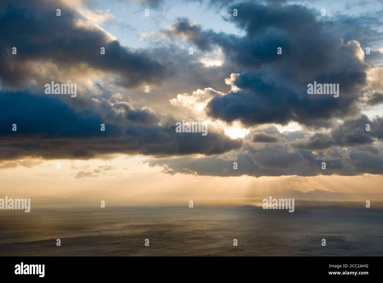 Griechenland, Ionisches Meer, Ithaka, Gewitterwolken Stockfoto