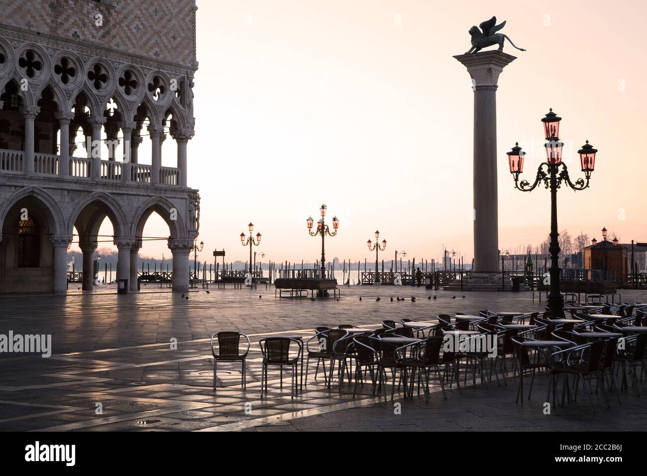 Italien, Venedig, Dogenpalast Ort im Morgengrauen Stockfoto