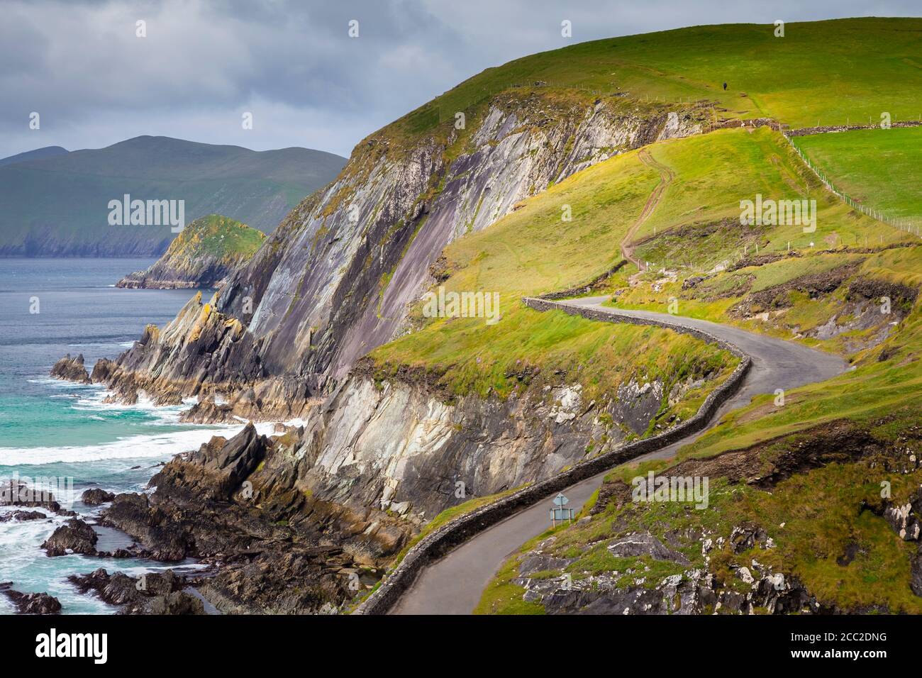 Blick auf den Strand von Coumeenoole (Slea Head). Dingle Peninsula, County Kerry, Munster Provinz, Irland, Europa. Stockfoto