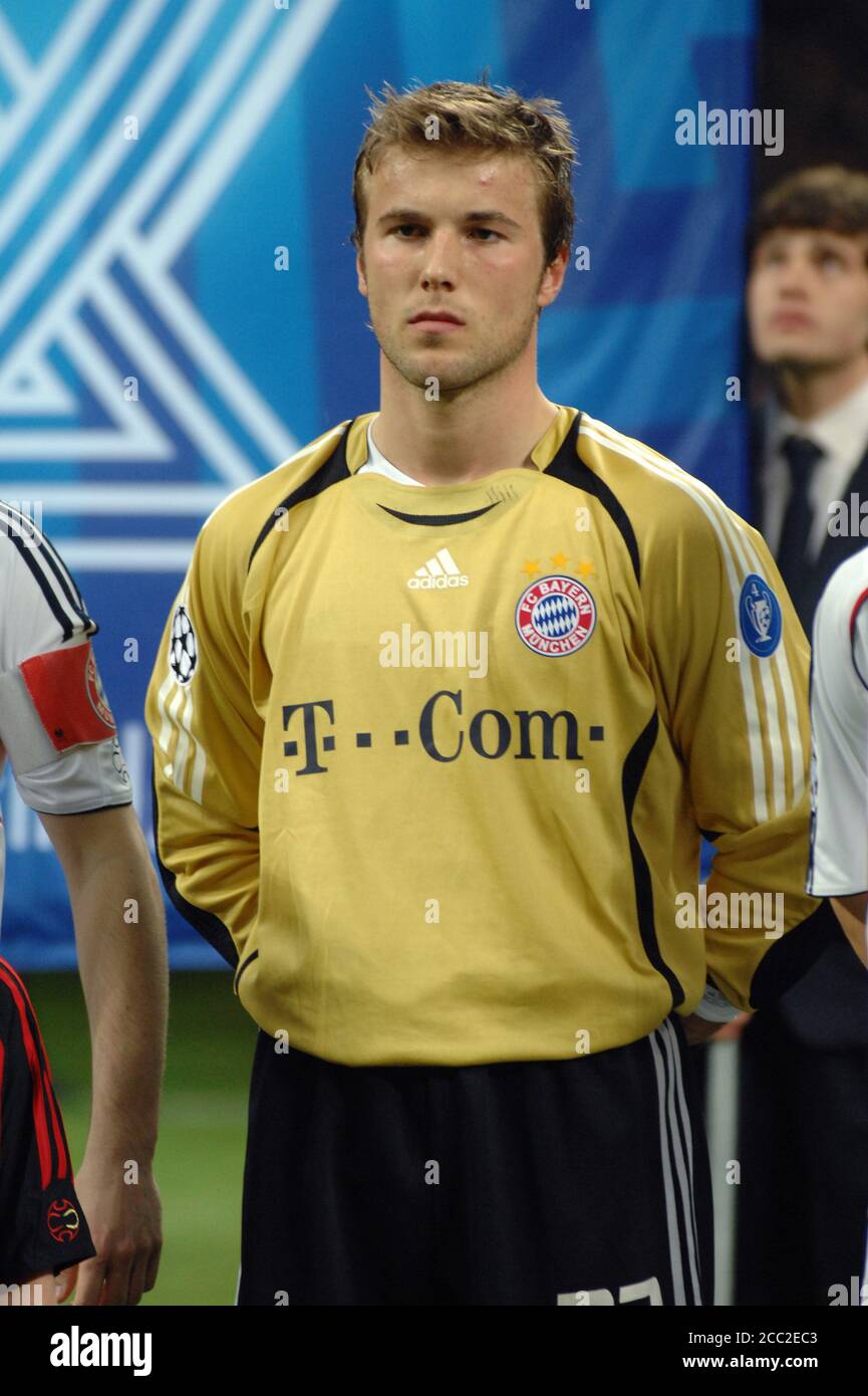 Soccer players michael rensing -Fotos und -Bildmaterial in hoher ...