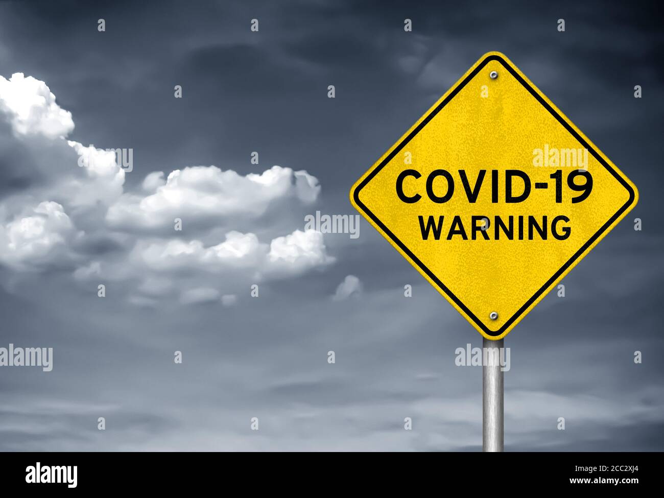 Coronavirus-Warnung als Straßenschild-Infomation Stockfoto