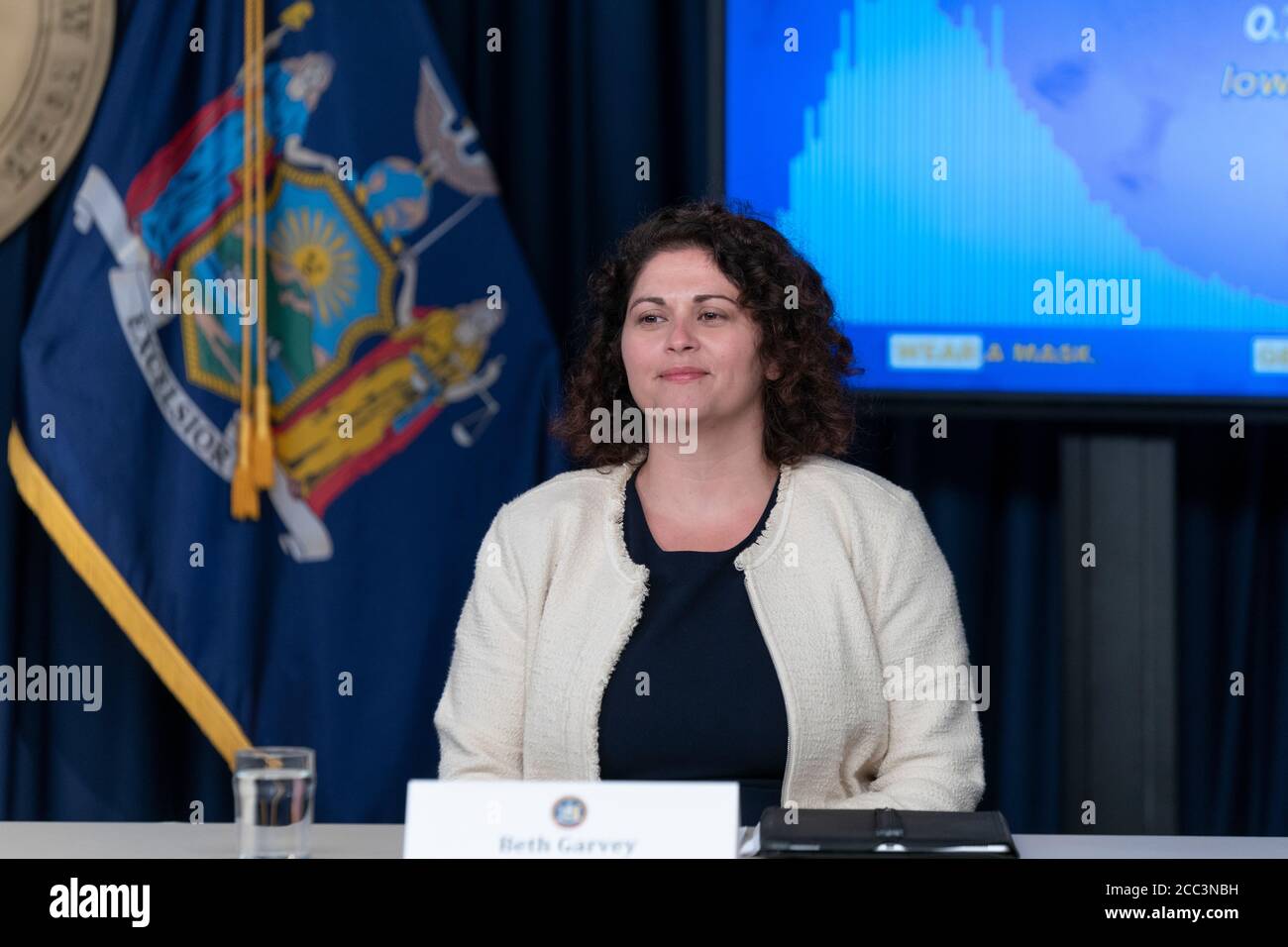 New York, NY - 17. August 2020: Sonderermittler und Senior Advisor von Gouverneur Beth Garvey nimmt an Andrew Cuomo Pressekonferenz und Präsentation im 3rd Avenue Büro in Manhattan Teil Stockfoto