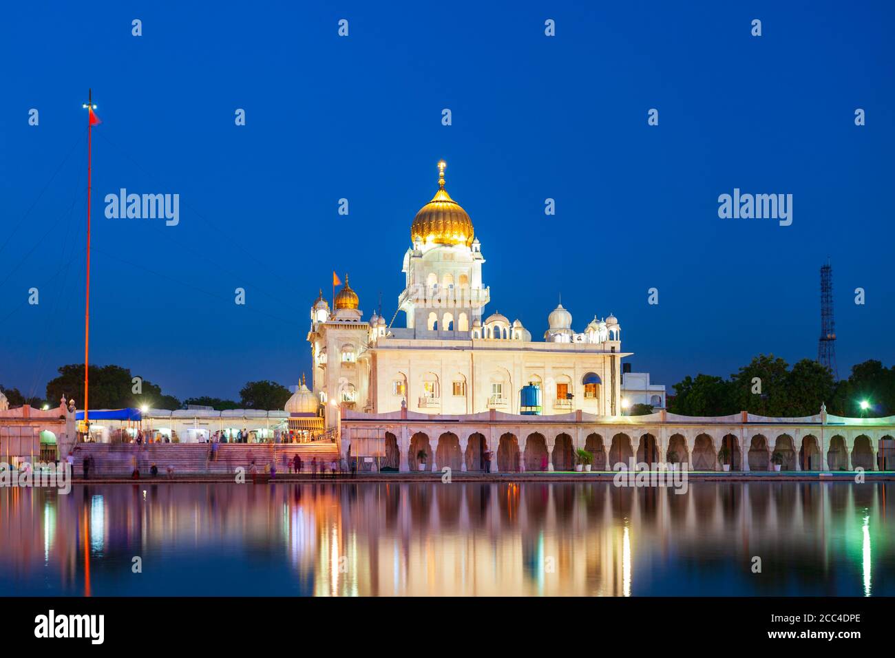 Gurudwara Bangla Sahib oder Gurdwara Sikh Haus ist der prominenteste Sikh Gurdwara in Delhi Stadt in Indien Stockfoto