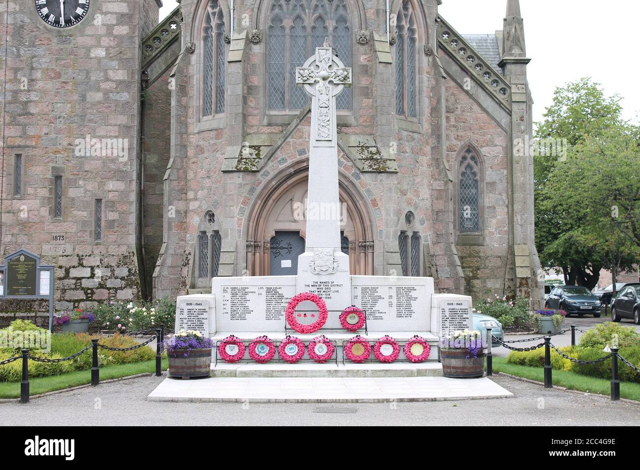 Memorial erinnert an die Bewohner von Ballater, die im Ersten Weltkrieg getötet oder vermisst wurden, 63 Namen und Zweiten Weltkrieg, 31 Namen. Stockfoto