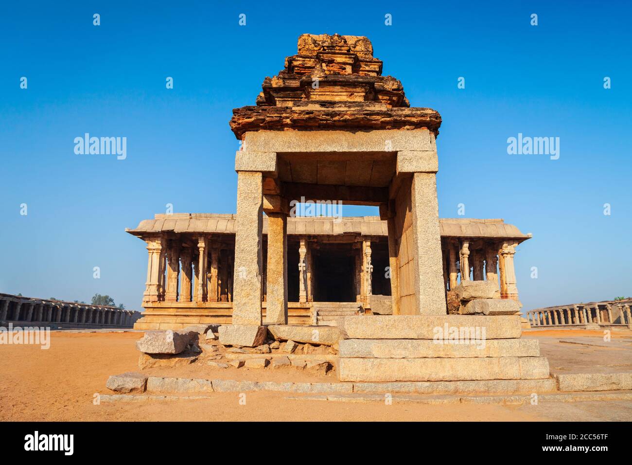 Die Gruppe der Monumente an Hampi war das Zentrum der Hindu Vijayanagara Empire in Karnataka in Indien Stockfoto