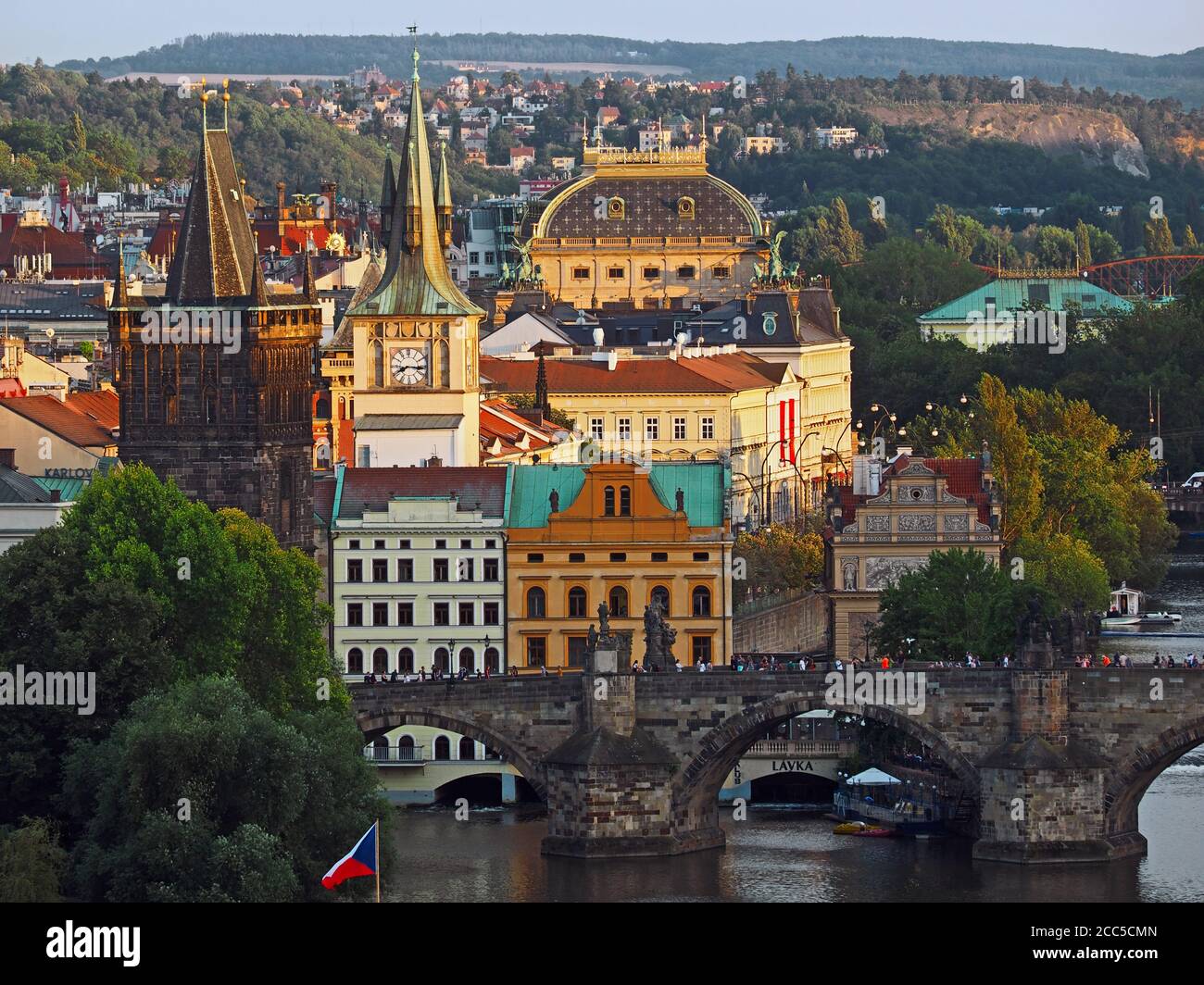 Blick auf Prag und Moldau vom Hanavsky Pavilon, Prag, Tschechische Republik Stockfoto