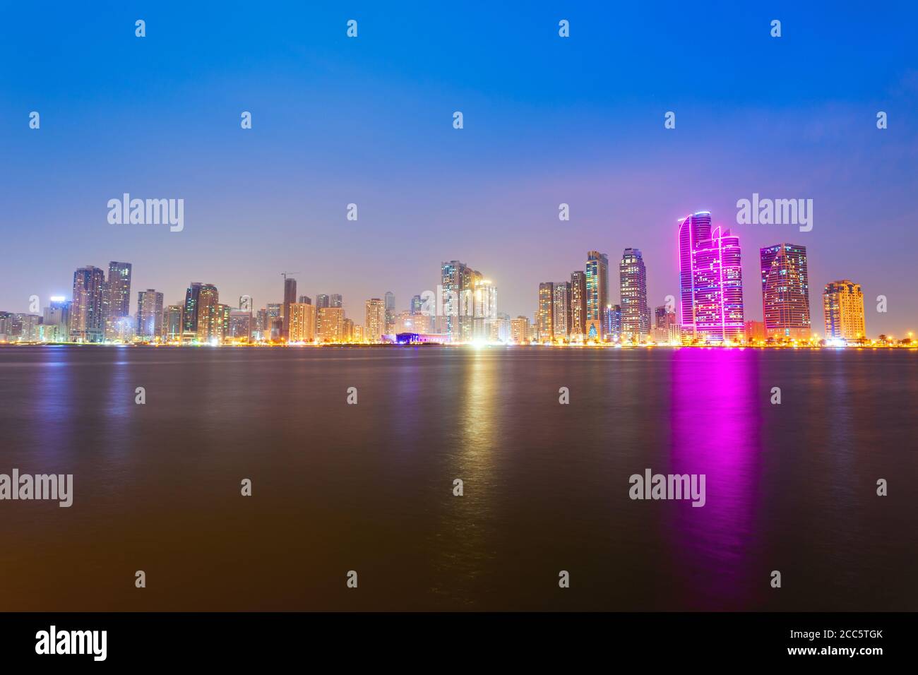 Sharjah Stadtzentrum Skyline in den Vereinigten Arabischen Emiraten oder den VEREINIGTEN ARABISCHEN EMIRATEN Stockfoto