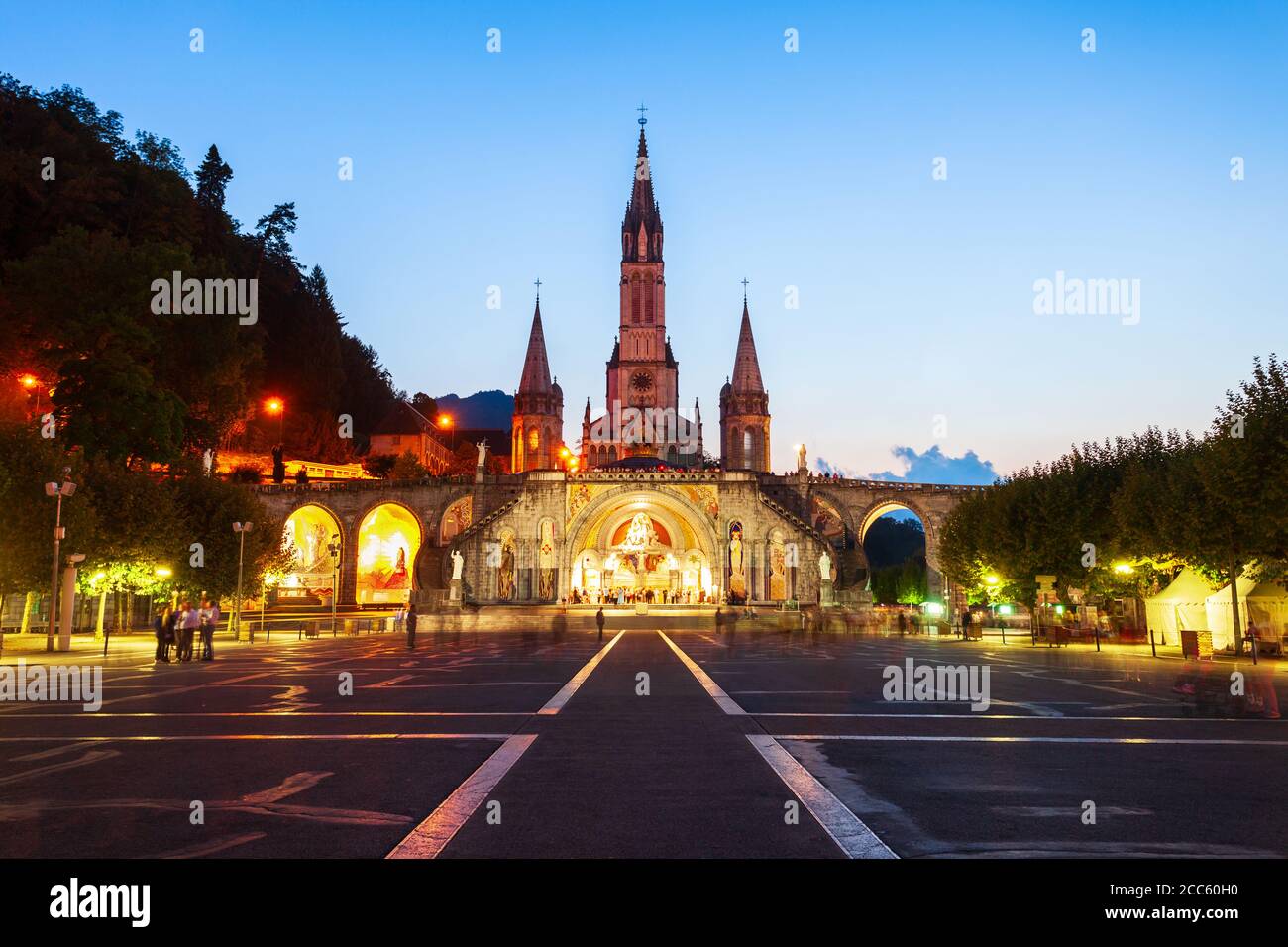 Heiligtum Unserer Lieben Frau von Lourdes ist eine römisch-katholische Kirche in Lourdes Stadt in Frankreich Stockfoto