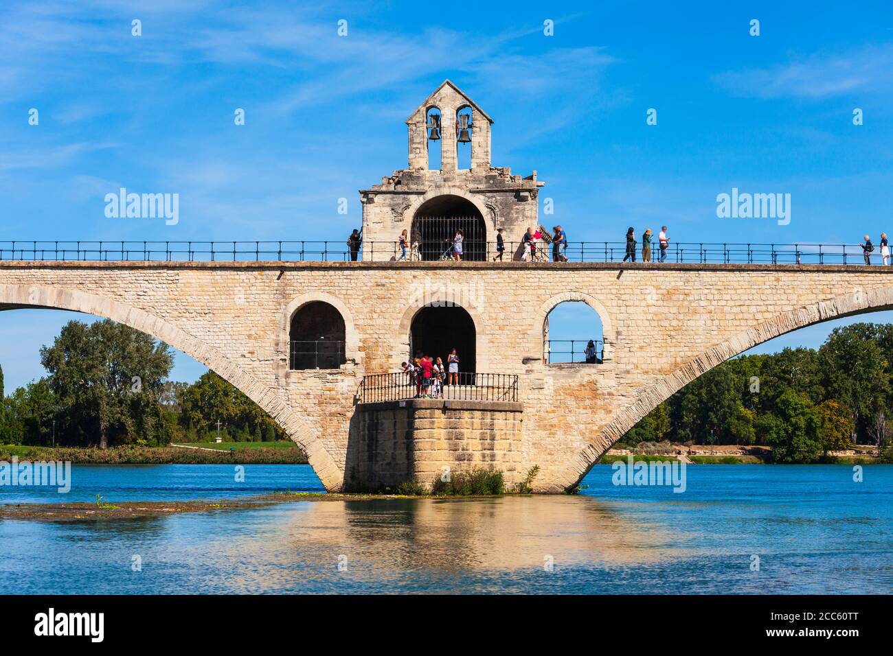 Pont Saint Benezet ist eine berühmte mittelalterliche Brücke in Avignon Stadt im südlichen Frankreich Stockfoto