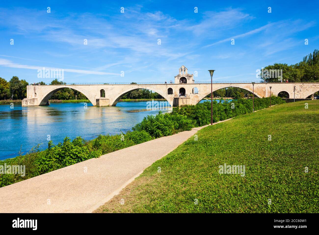 Pont Saint Benezet ist eine berühmte mittelalterliche Brücke in Avignon Stadt im südlichen Frankreich Stockfoto
