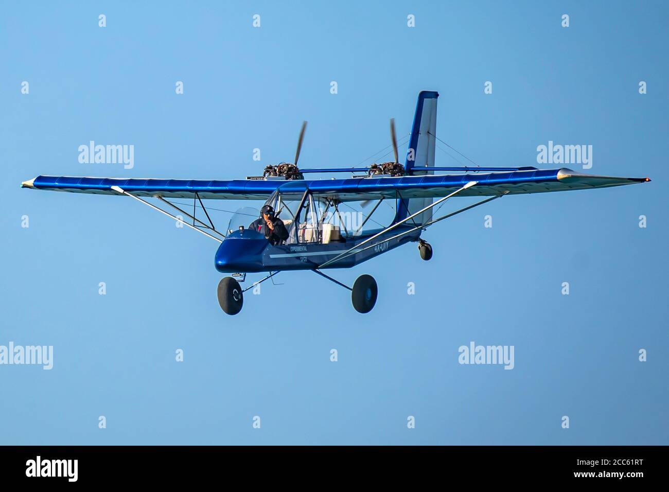 4X-OIY Experimentalflugzeug auf einem Flug entlang der israelischen Küste Einfarbig Stockfoto