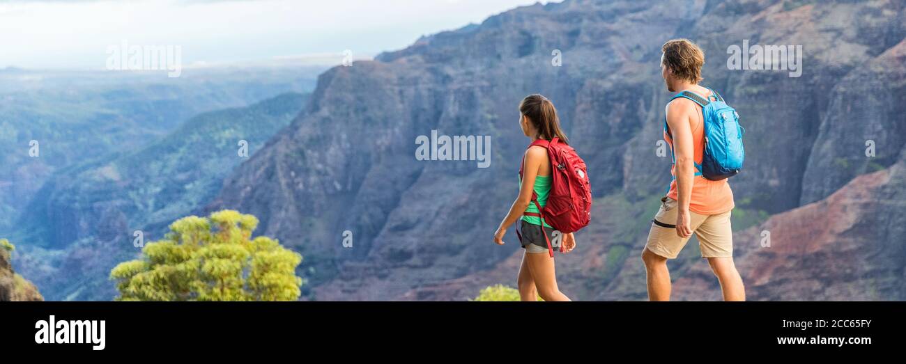 Wanderer paar Wandern in den Bergen Canyon Banner Stockfoto