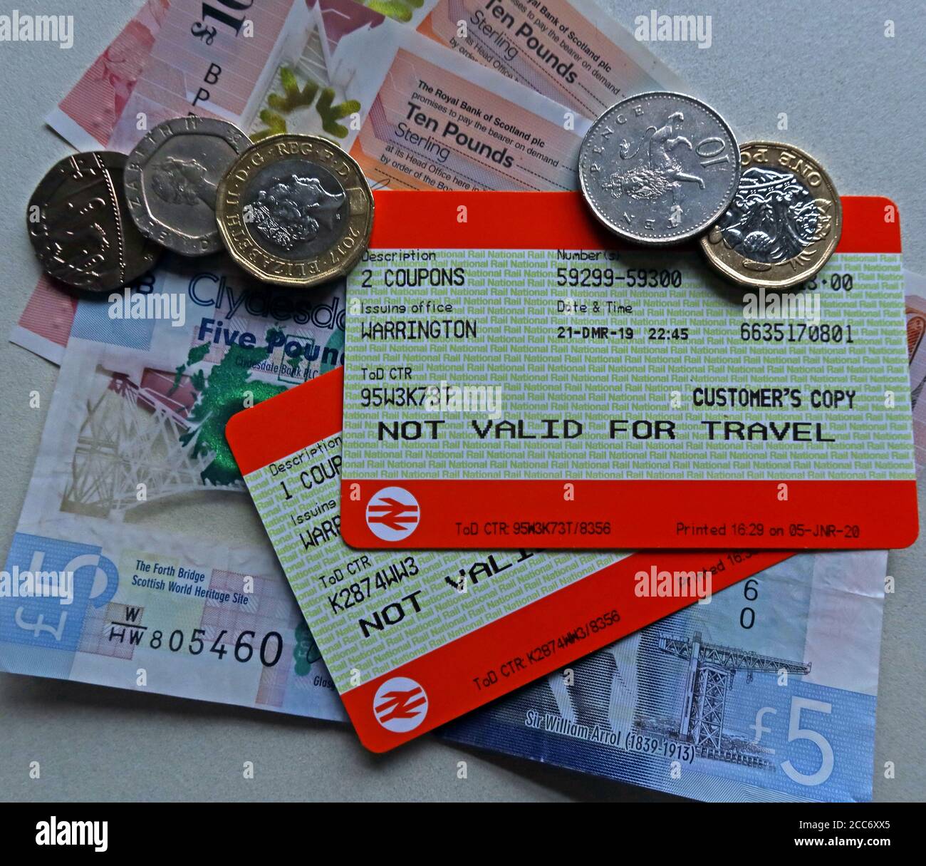 ScotRail Ticketpreise steigen, Bargeld, Geld, Reisereservierung Stockfoto