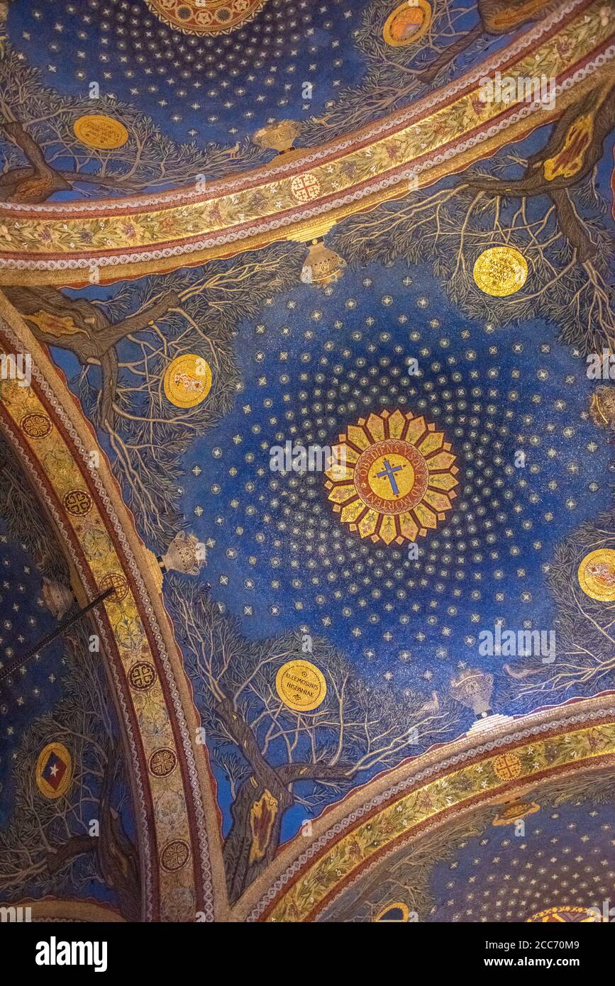 Israel, Jerusalem. Die Kirche aller Völker, auch bekannt als Basilika der Agonie. Römisch-katholische Kirche, Mosaik Detail. Stockfoto