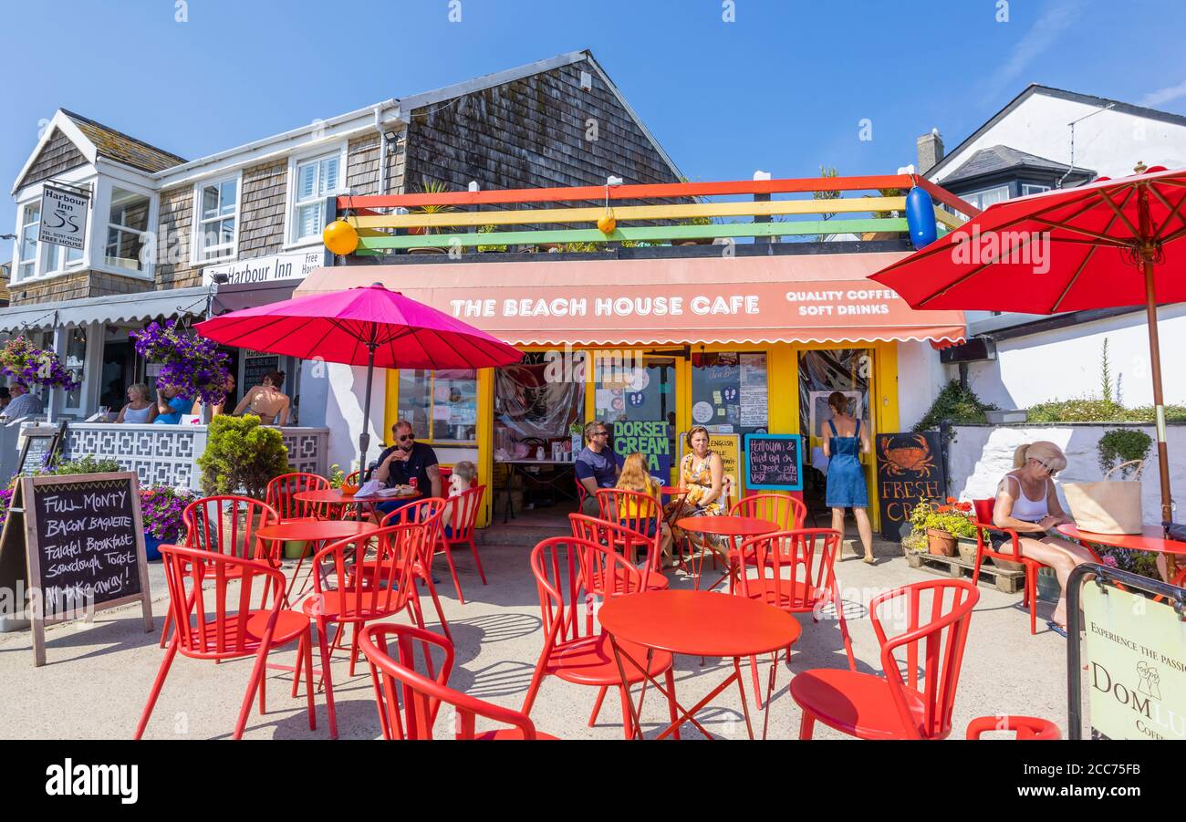 Beach House Cafe in Marine Parade, Lyme Regis, ein beliebter Badeort an der Jurassic Coast in Dorset, Südwestengland Stockfoto