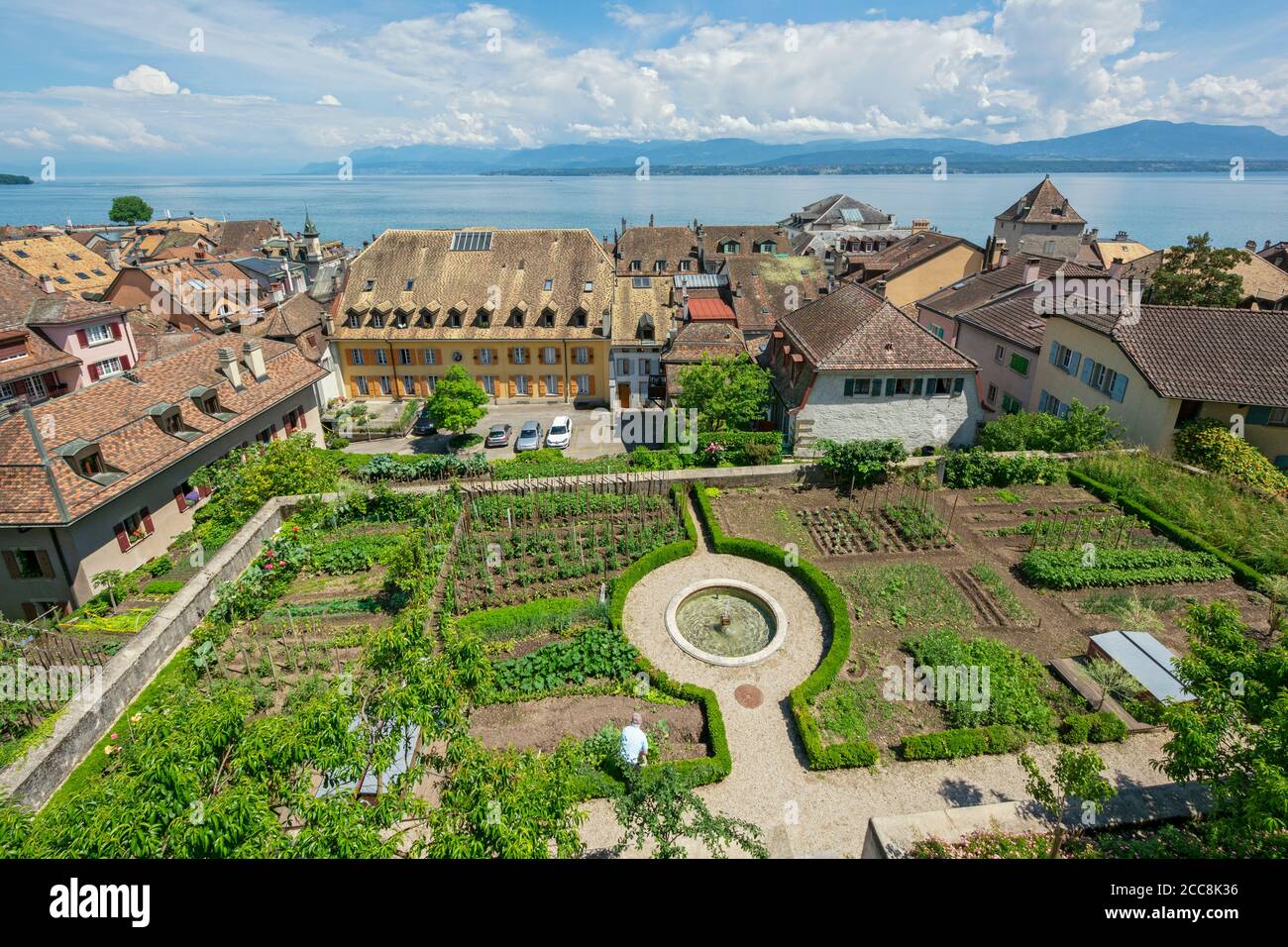 Schweiz, Kanton Waadt, Nyon, Blick vom Schloss Richtung Quartier de Rive und Genfersee Stockfoto