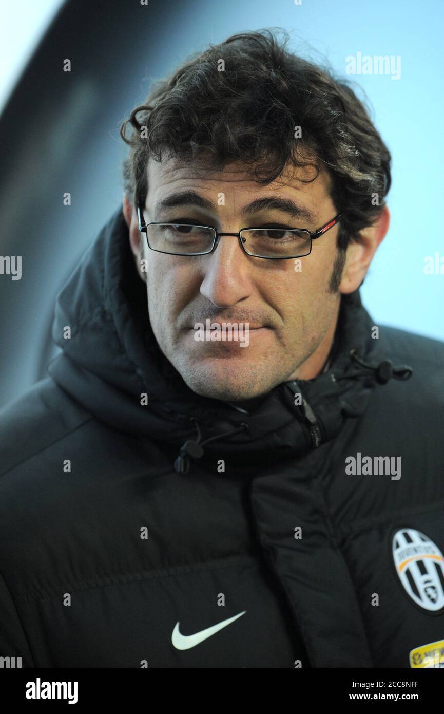 Mailand, 28. Januar 2010, Stadion 'G.MEAZZA SAN SIRO', Fußballmeisterschaft Italien Cup 2009/2010, FC Inter - FC Juventus: Der Juventus Trainer Ciro Ferrara vor dem Spiel Stockfoto