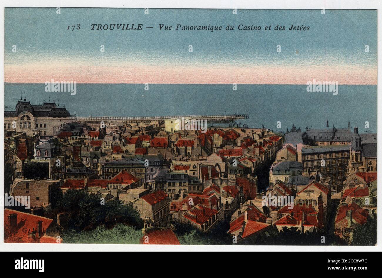 Normandie, Calvados (14), Trouville : vue panoramique du Casino et des jetees - Carte postale fin 19eme-debüt 20eme siecle Stockfoto