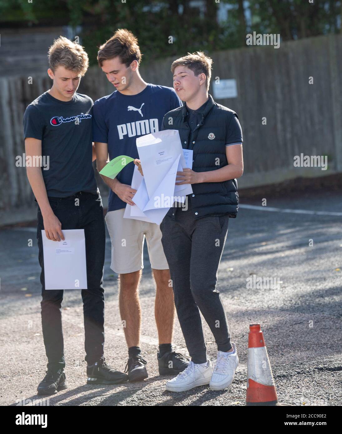 Brentwood Essex 20. August 2020 GCSE Ergebnisse Tag in Becket Keys Schule Brentwood Essex Kredit: Ian Davidson/Alamy Live News Stockfoto