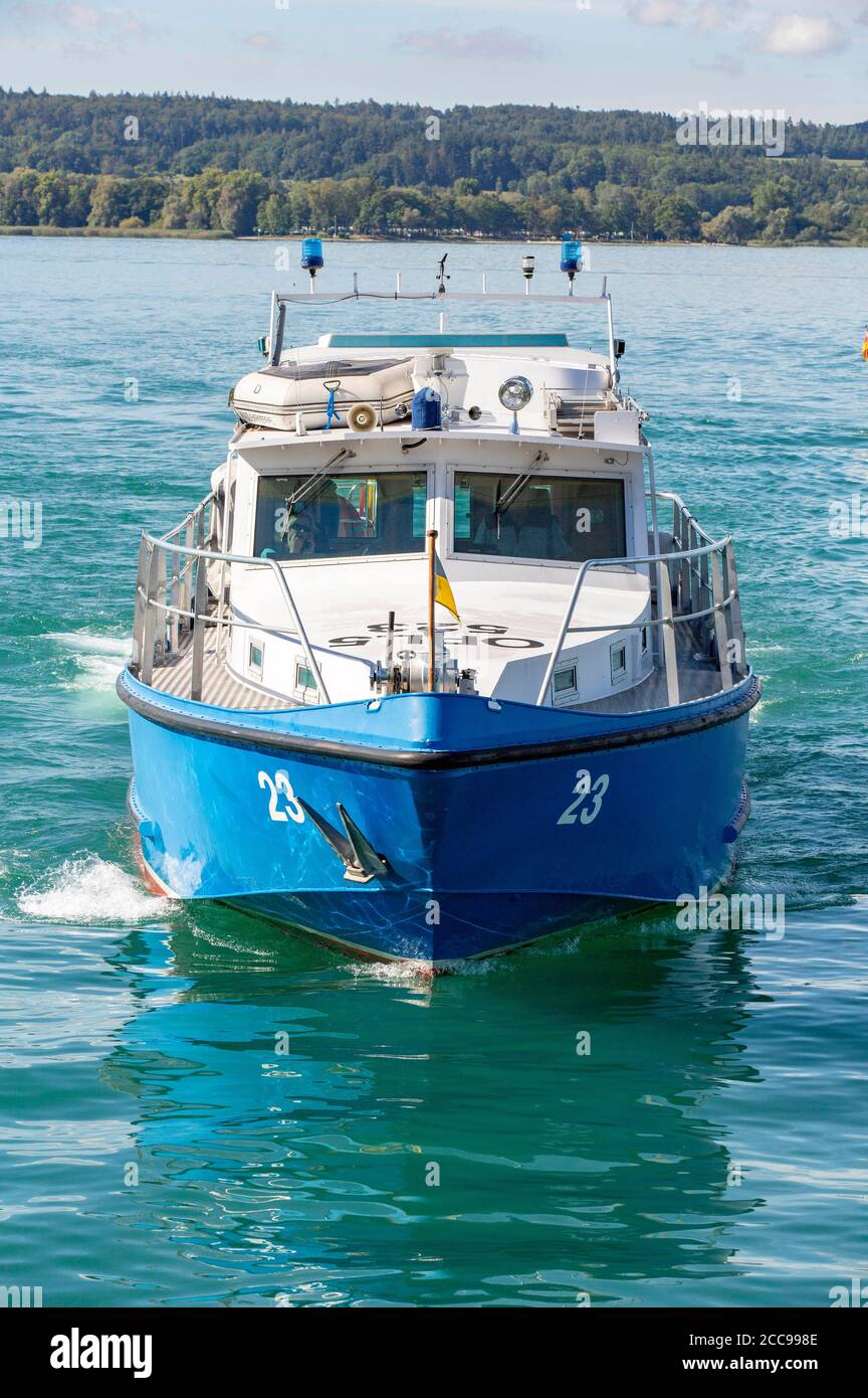 Uberlingen, Deutschland. August 2020. Manövrieren des Wasserpolizeibootes auf dem Uberlinger See bei einer exklusiven Fotosession auf der Wasserpolizeistation in Uberlingen. Uberlingen, 19. August 2020 Quelle: dpa/Alamy Live News Stockfoto