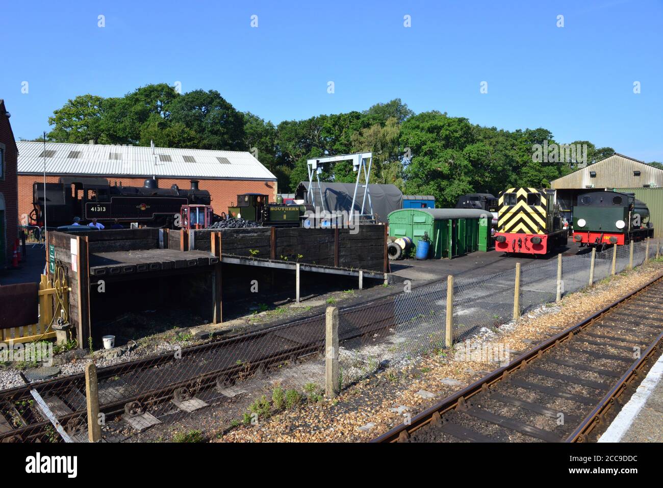 Ein Maschinenhof an der Haven Street Station auf der Isle of Wight. Stockfoto