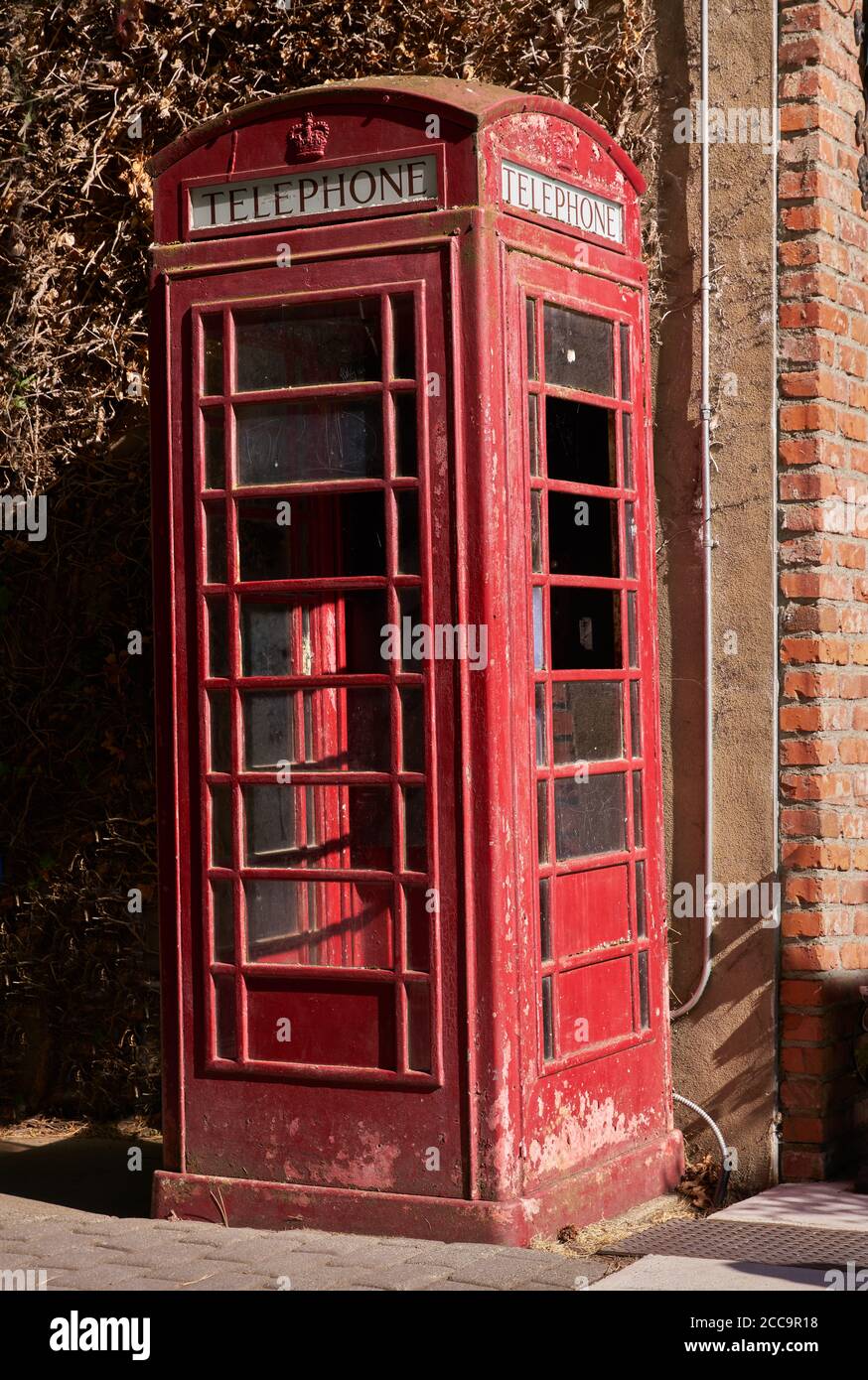 Alte Britische Telefonzelle. Eine alte britische Telefonzelle. Stockfoto