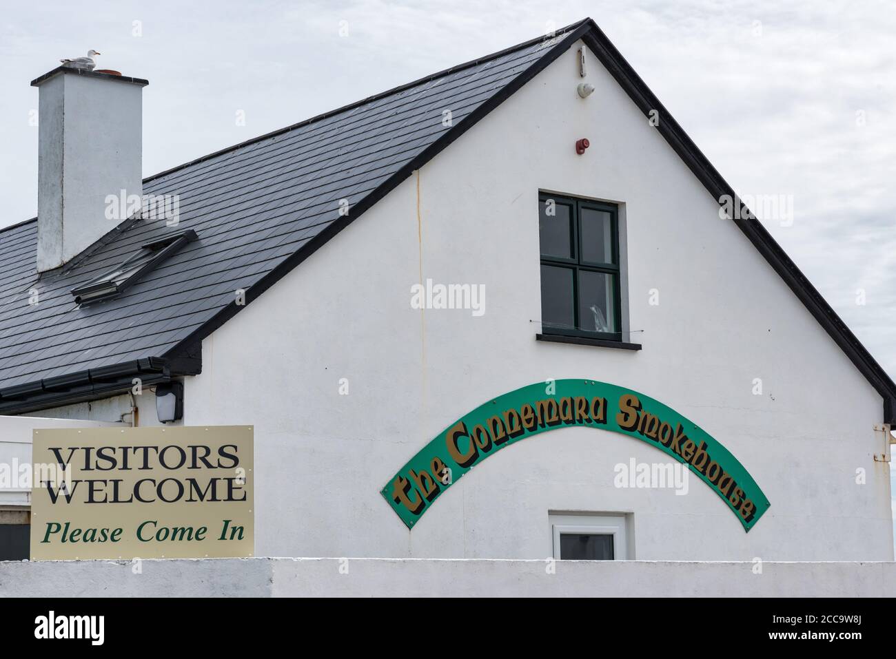 Connemara, Irland- 21. Jul 2020: Das Connemara Smokehouse an der Westküste der Grafschaft Galway in Irland Stockfoto