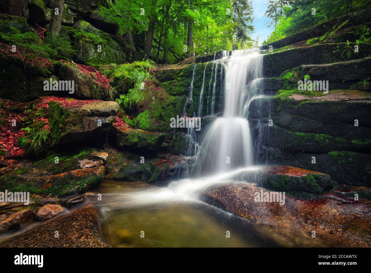 Kaskady Myi Wasserfall im Nationalpark Karkonosze, Niederschlesien, Polen Stockfoto