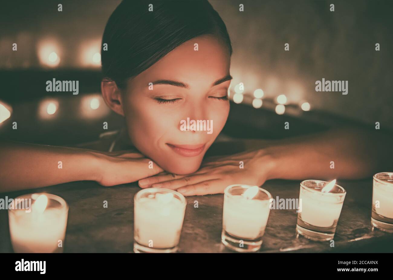 Jacuzzi frauen spa entspannen Fotos und Bildmaterial in hoher