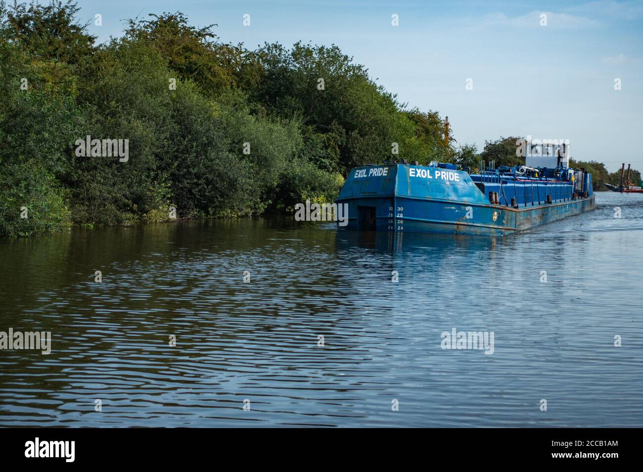 60 m langen Tanker Exol Stolz auf dem Weg von Rotherham zu Goole und Rumpf hinter der Strawberry Island Yacht Club in Doncaster Stockfoto
