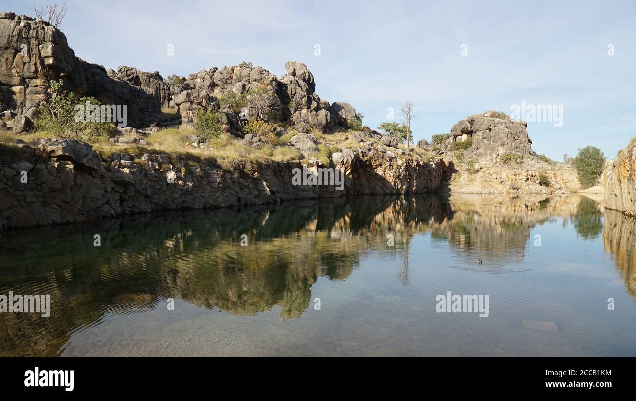 Teich See in üppiger Landschaft auf Boab Steinbruch Campingplatz in Western Australia. Stockfoto