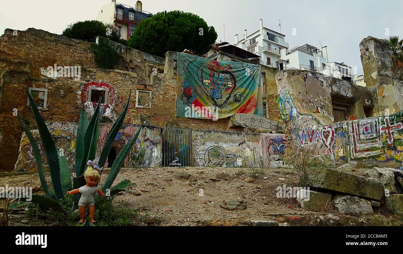 Apokalyptischer Blick auf die Stadt mit einem gruseligen Blick in Lissabon Stockfoto