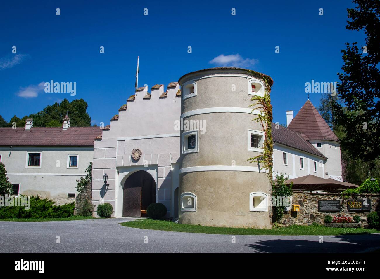 Schloss Waldrichs, Kamptal-Seenweg 620, Wandern bei Dobra Stausee, Waldviertel, Österreich Stockfoto