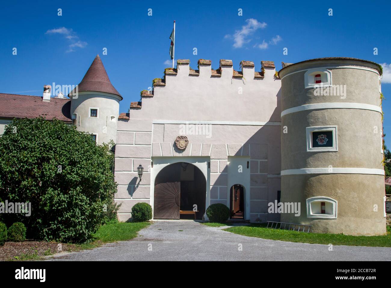 Schloss Waldrichs, Kamptal-Seenweg 620, Wandern bei Dobra Stausee, Waldviertel, Österreich Stockfoto