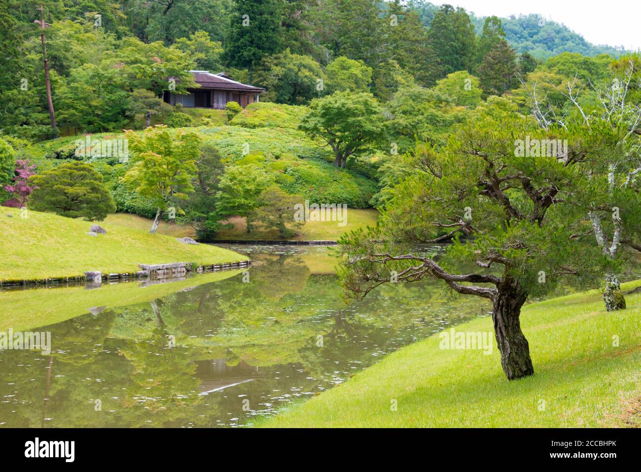 Oberer Garten in der kaiserlichen Villa Shugakuin (Shugakuin Rikyu) in Kyoto, Japan. Es wurde ursprünglich vom pensionierten Kaiser Go-Mizunoo gebaut. Stockfoto