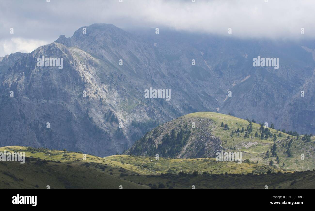 Mount Chelmos, Griechenland, in Wolke gehüllt Stockfoto