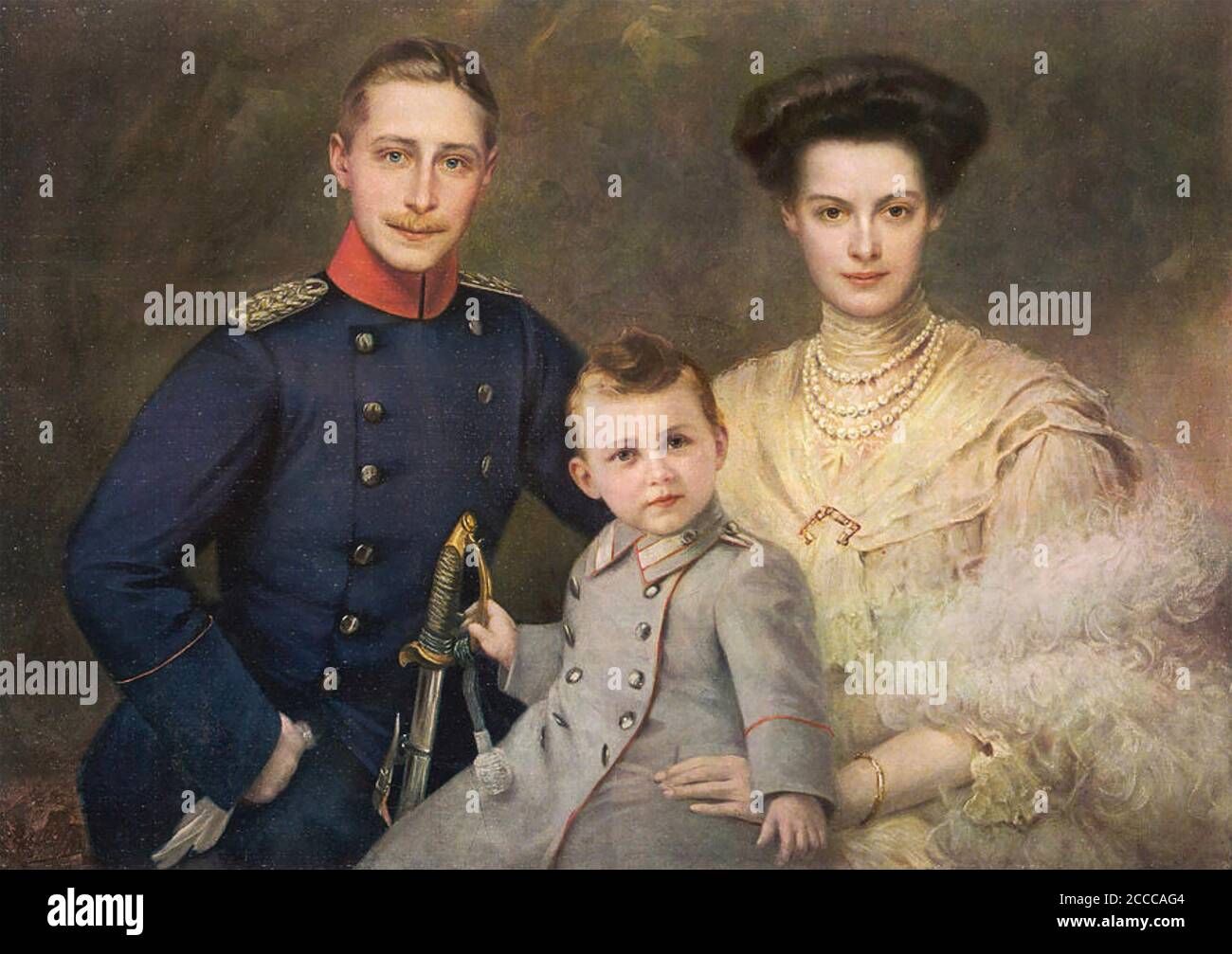 KRONPRINZ WILHELM (1882-1951) von Preußen, Sohn von Wilhelm I., mit seiner Frau Cecilie und ihrem Sohn Wilhelm im Jahre 1909 Stockfoto