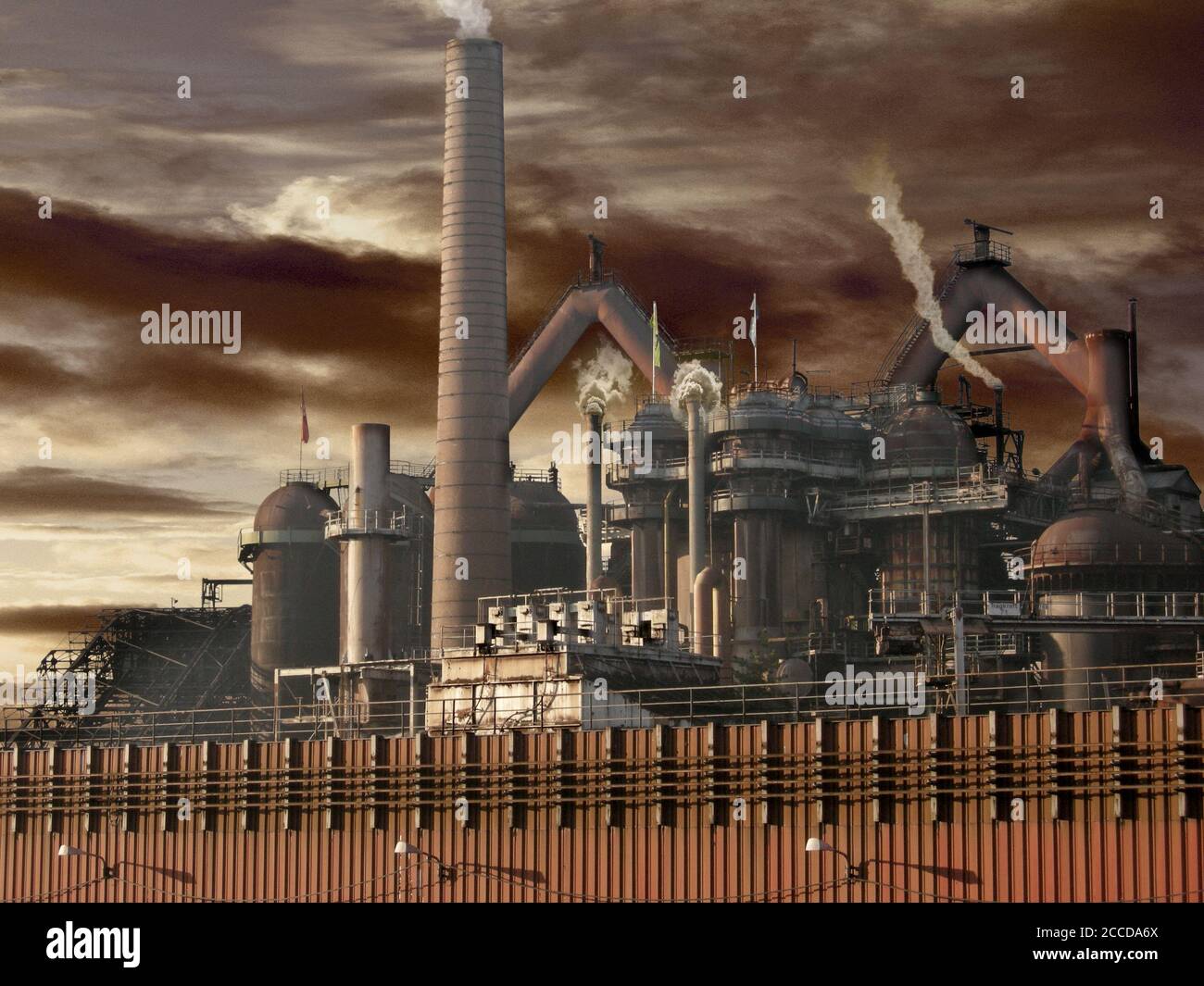 Schadstoffdystopie bei Völklingen Eisenwerk Industrieanlage UNESCO Weltkulturerbe Standort Stockfoto